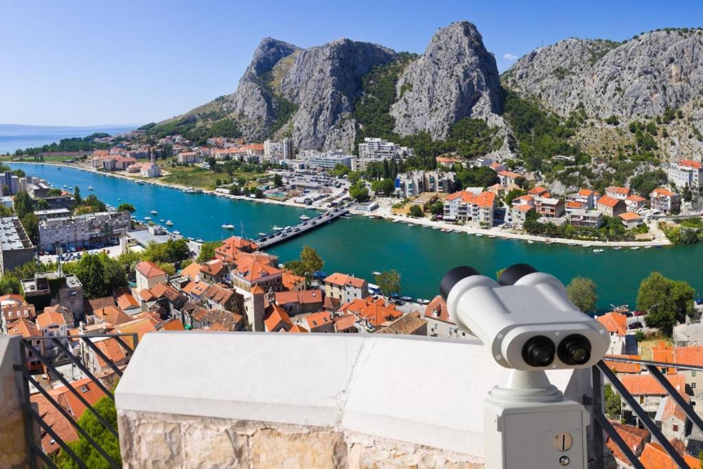 Apartman R.R. Omis Exterior photo